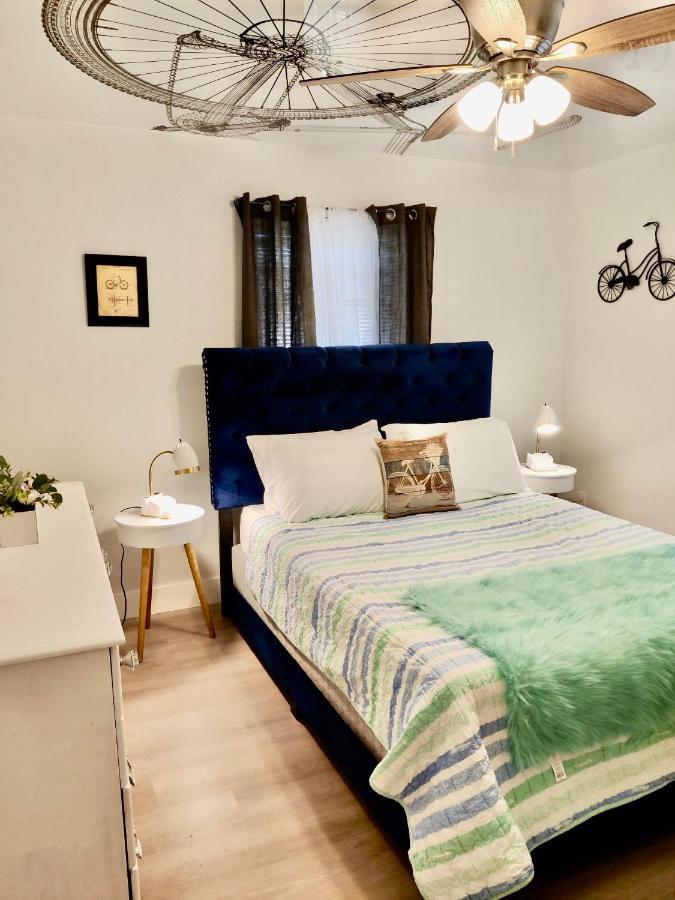 Venice Beach Within 5 Min Drive, Near The Tennis Courts And Park, Sleeps 5 Нокомис Экстерьер фото
