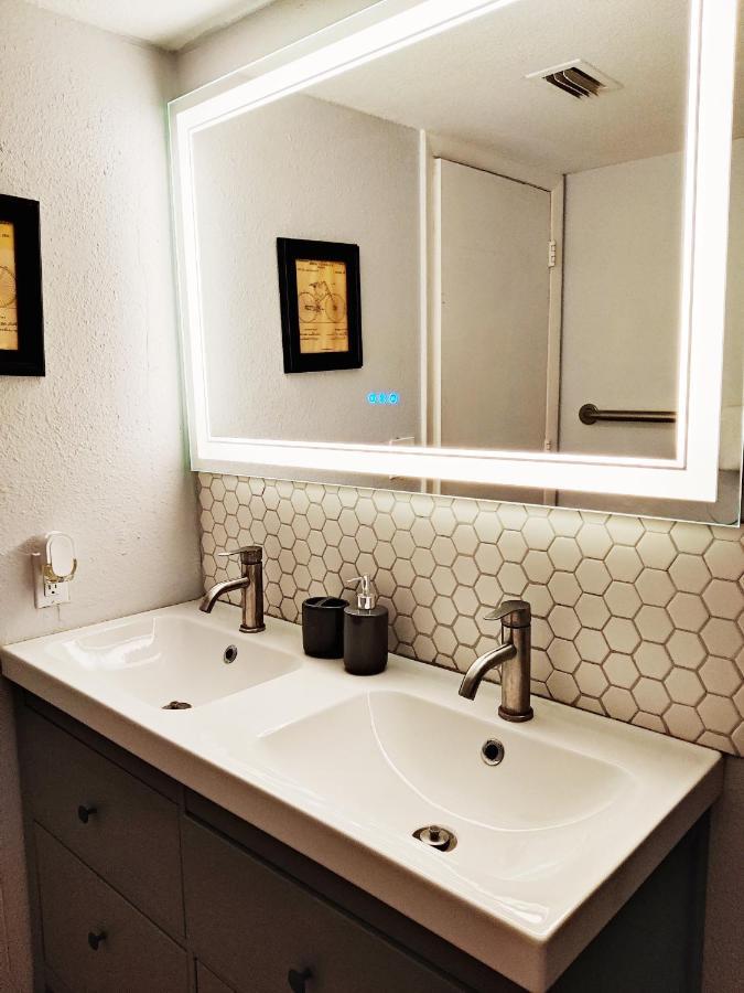 Venice Beach Within 5 Min Drive, Near The Tennis Courts And Park, Sleeps 5 Нокомис Экстерьер фото
